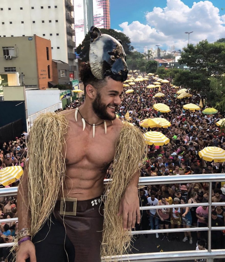Fantasia de Carnaval Masculina em Oferta