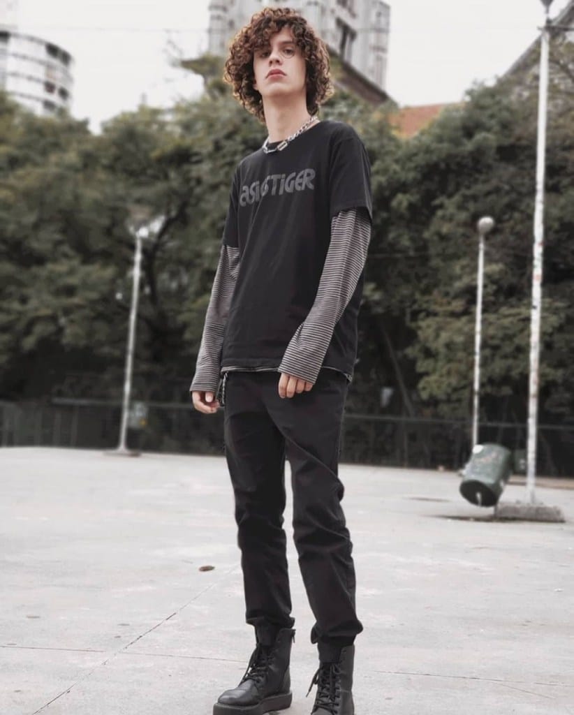 camiseta manga longa no estilo e-boy