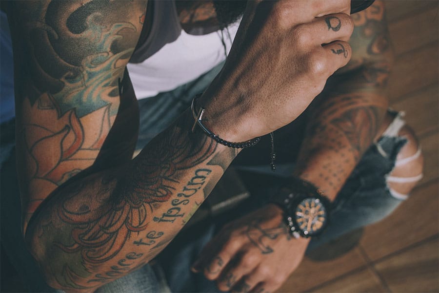 tatuagens com braço fechado masculino
