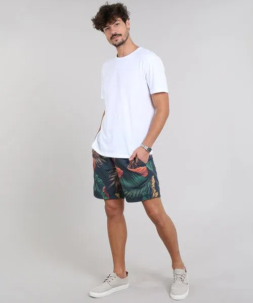 look-masculino-com-shorts-estampado