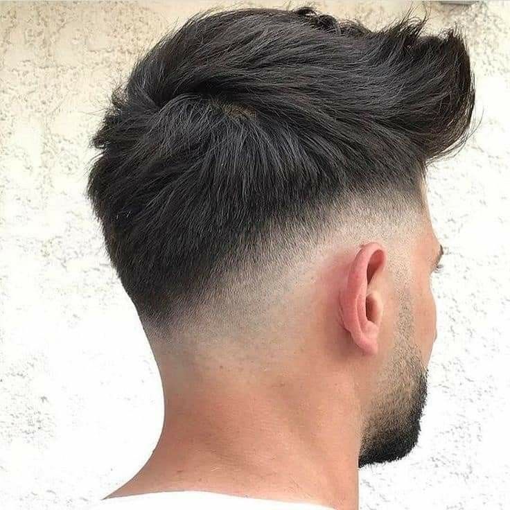 Corte cabelo masculino em v